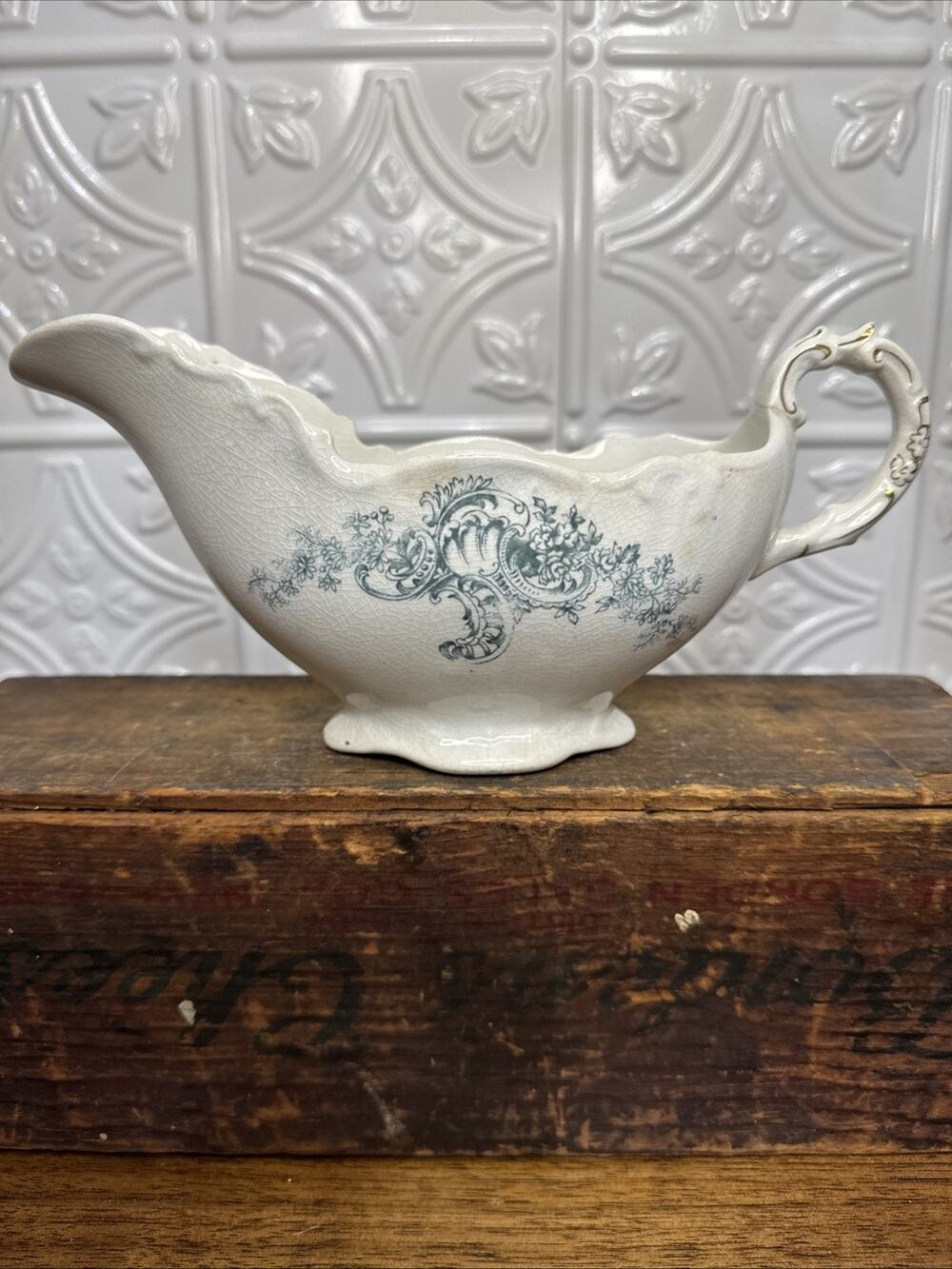 Antique-La Belle China-Gravy Boat-Wheeling Pottery Co Blue Transfer/Gold Accents